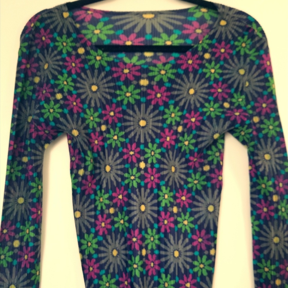 Pleats Please Issey Miyake Flower shirt